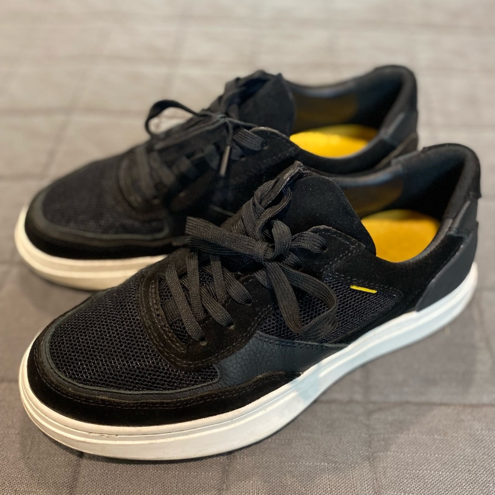 Casca Avro Utility 1 Women’s size W 7.5 Knit with real leather.